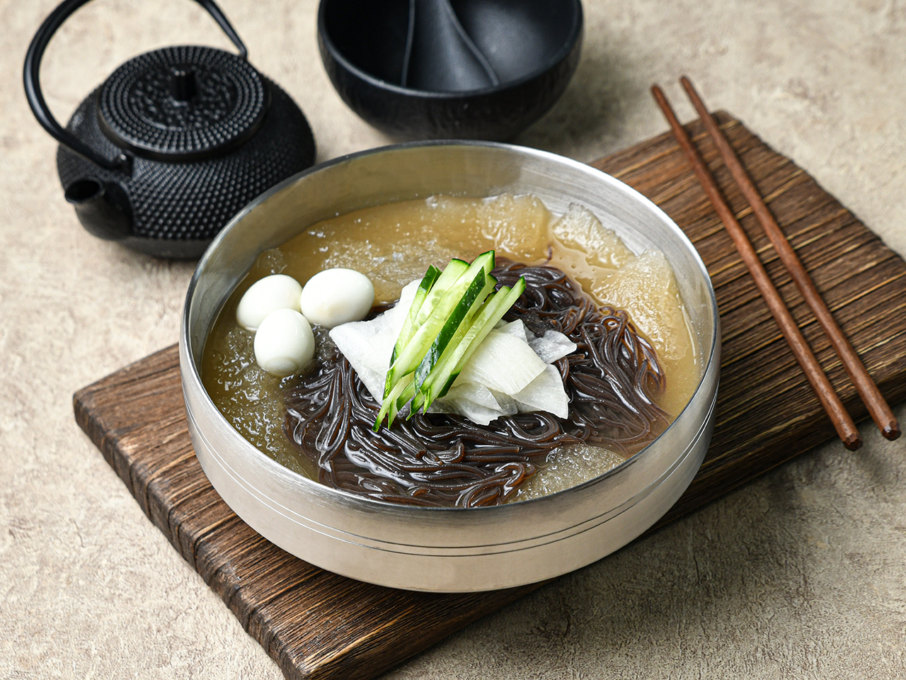 물냉면
