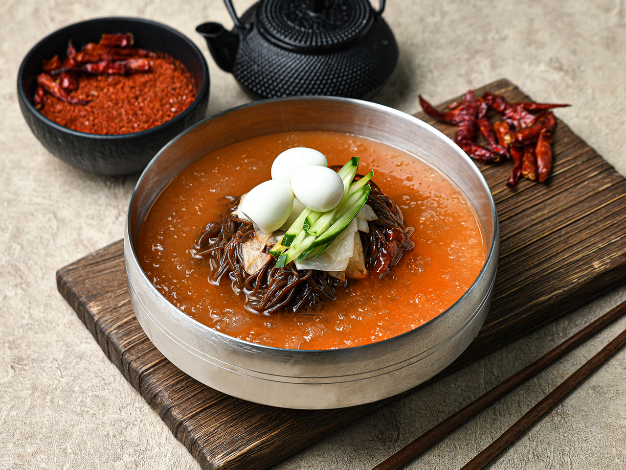 매콤 물냉면